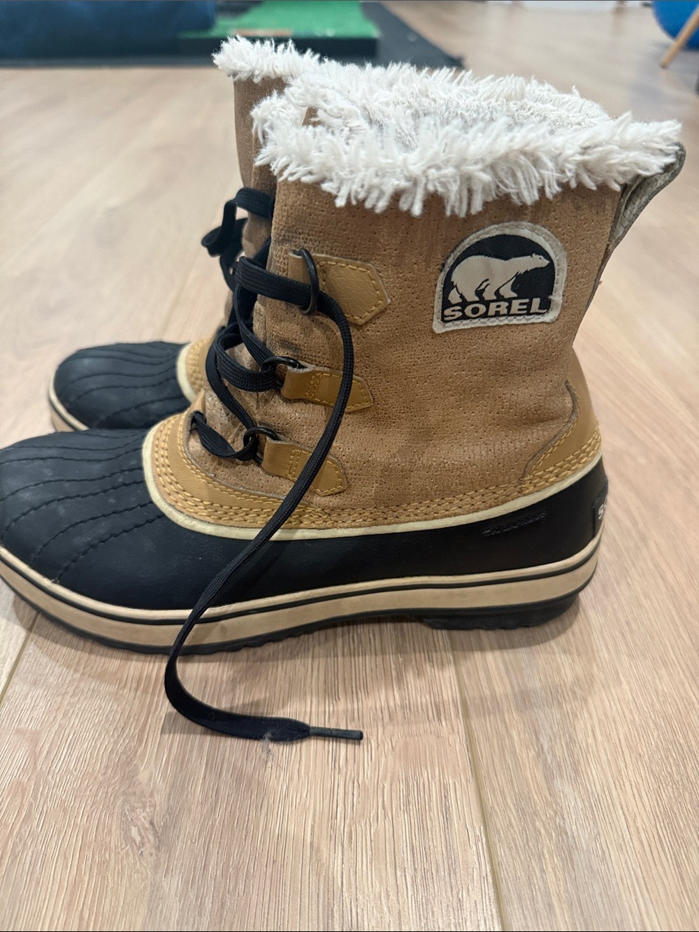Sorel Tan and Black Faux-Fur Winter Lace-Up Boots